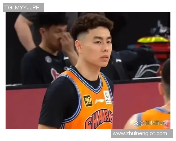 深圳男子篮球队迎战珠海队展开激烈对决期待精彩瞬间和精彩表现